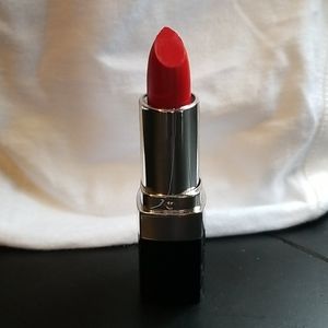 Bellapierre Red lipstick (Ruby)
